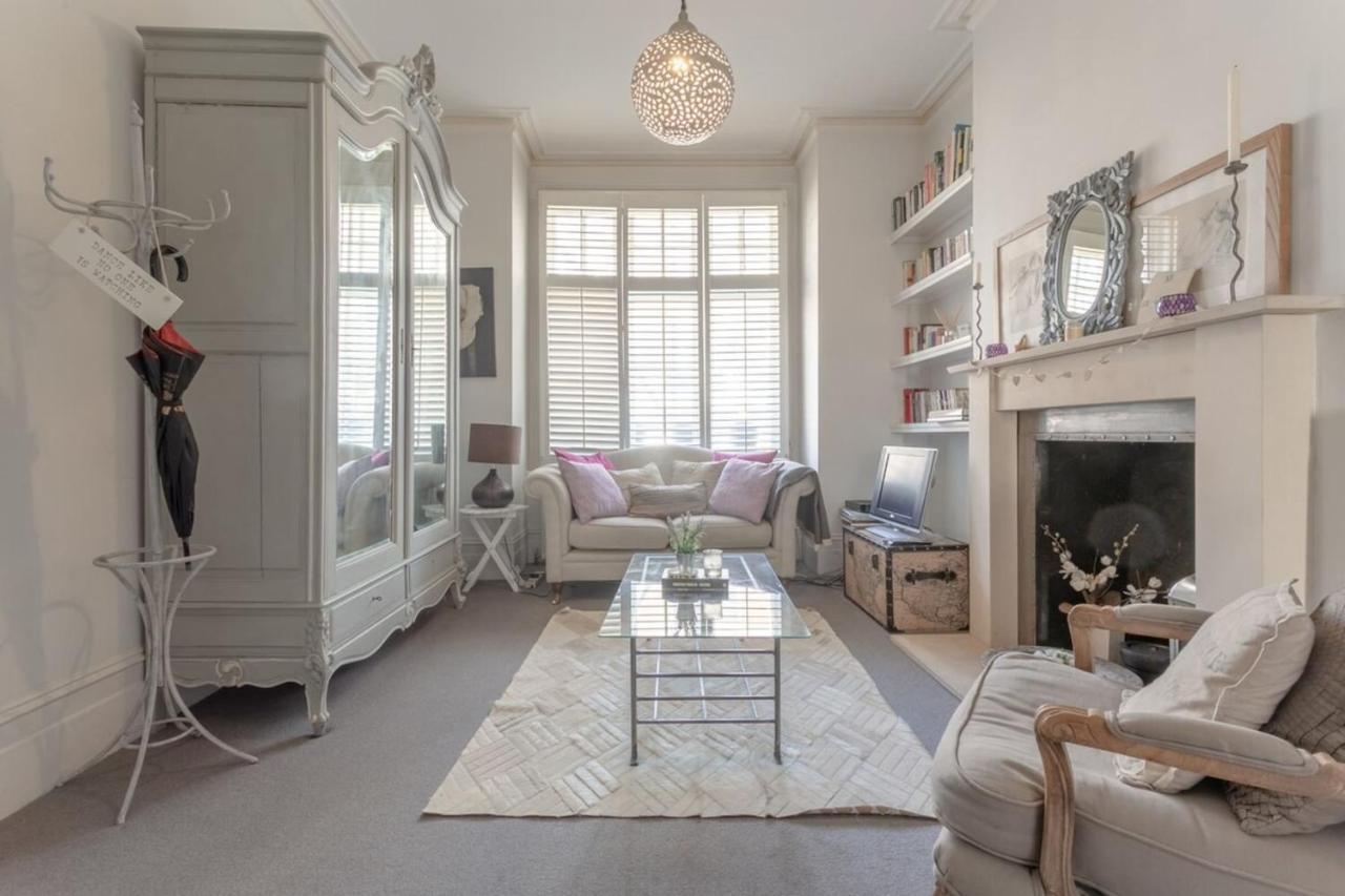 Stylish 1 Bed Apartment Near Battersea Park ロンドン エクステリア 写真
